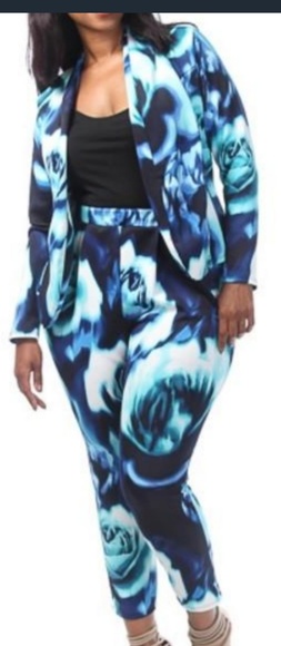 top15fashion Pants - Brand New 2 peice Rose effect jogger